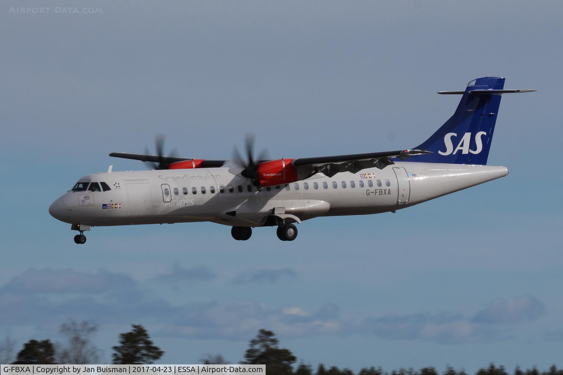 G-FBXA, 2015 ATR 72-212A (600) C/N 1260, SAS, landing at rwy 26