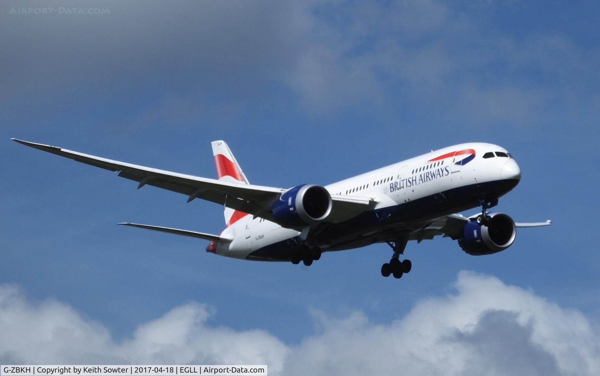 G-ZBKH, 2016 Boeing 787-9 Dreamliner C/N 38624, Short finals to land on runway 09L at Heathrow
