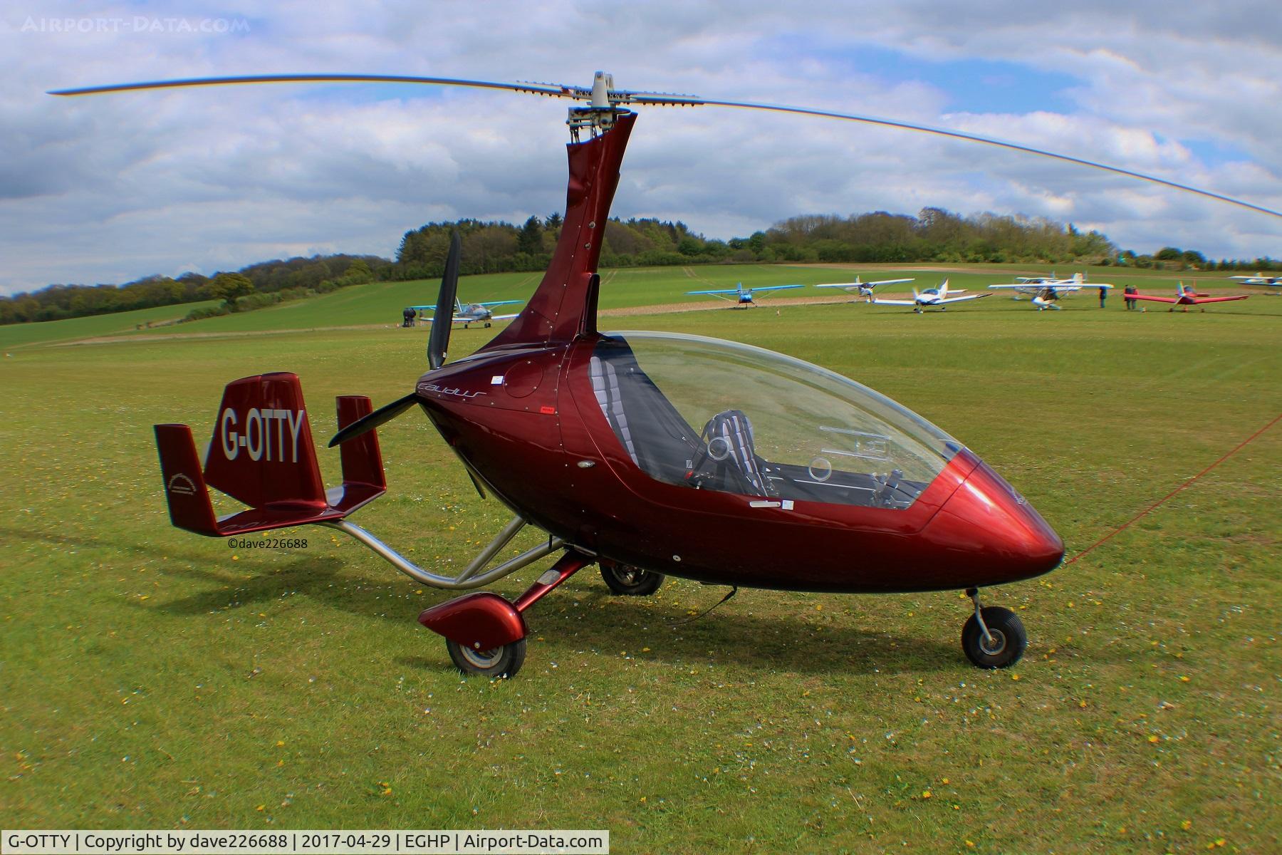 G-OTTY, 2010 RotorSport UK Calidus C/N RSUK/CALS/011, G OTTY at the microlight trade fair - Popham
