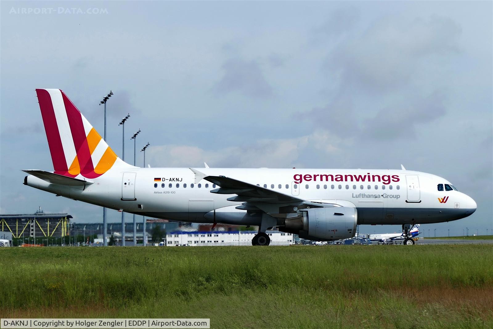 D-AKNJ, 2000 Airbus A319-112 C/N 1172, Arrival from STR...