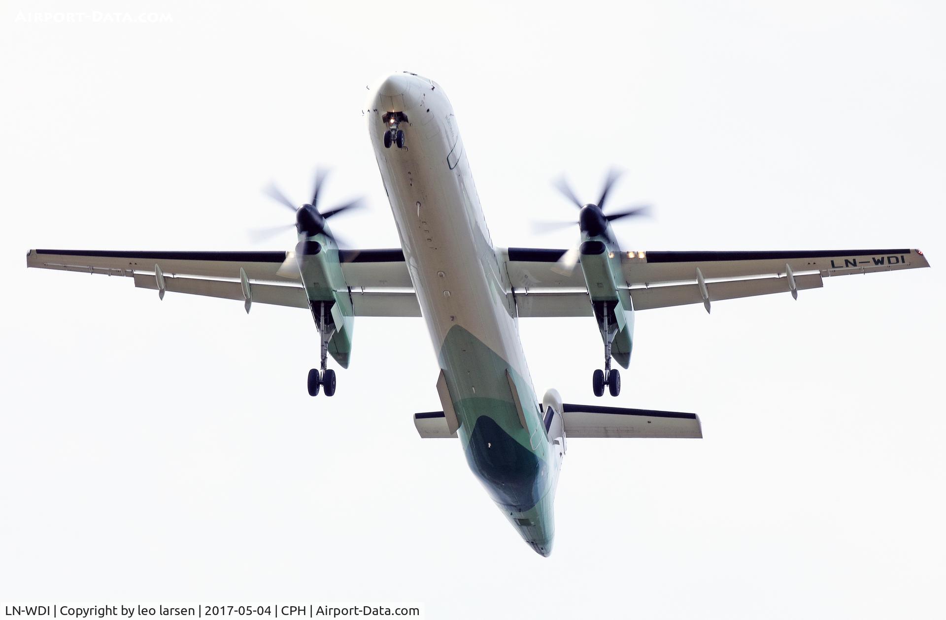 LN-WDI, 2009 De Havilland Canada DHC-8-402Q Dash 8 C/N 4286, Copenhagen 4.5.2017 on final to R-04R