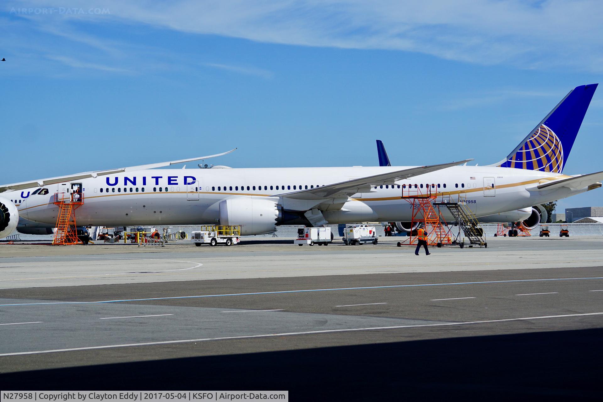 N27958, 2015 Boeing 787-9 Dreamliner C/N 36406, SFO 2017
