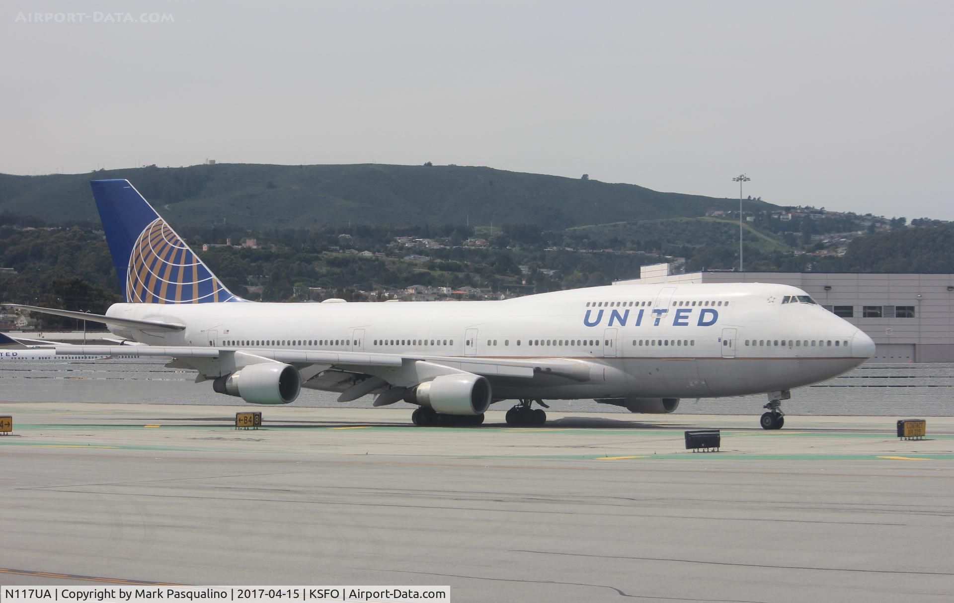 N117UA, 1999 Boeing 747-422 C/N 28810, Boeing 747-400