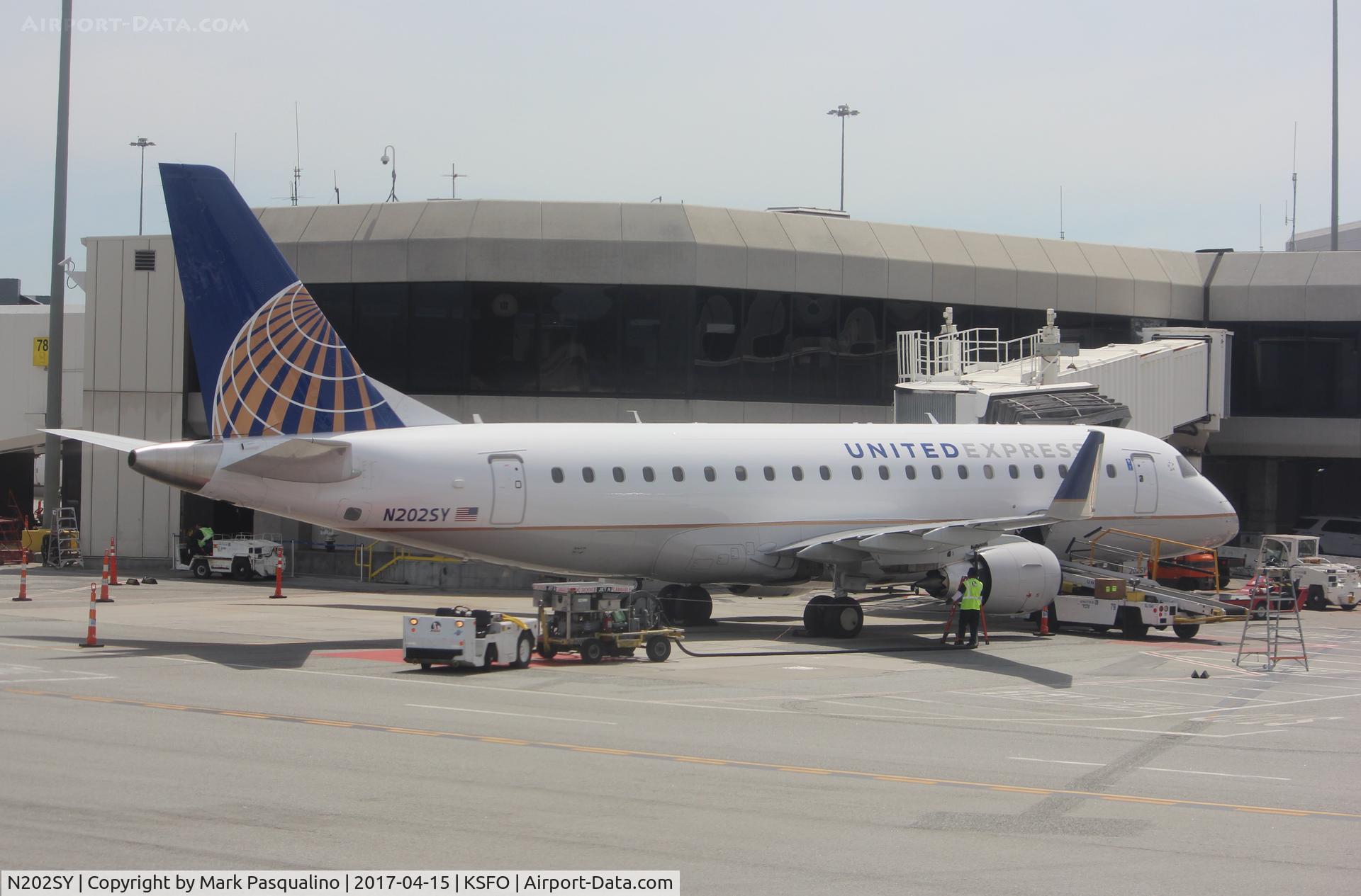 N202SY, 2016 Embraer 175LR (ERJ-170-200LR) C/N 17000624, ERJ 170-200 LR