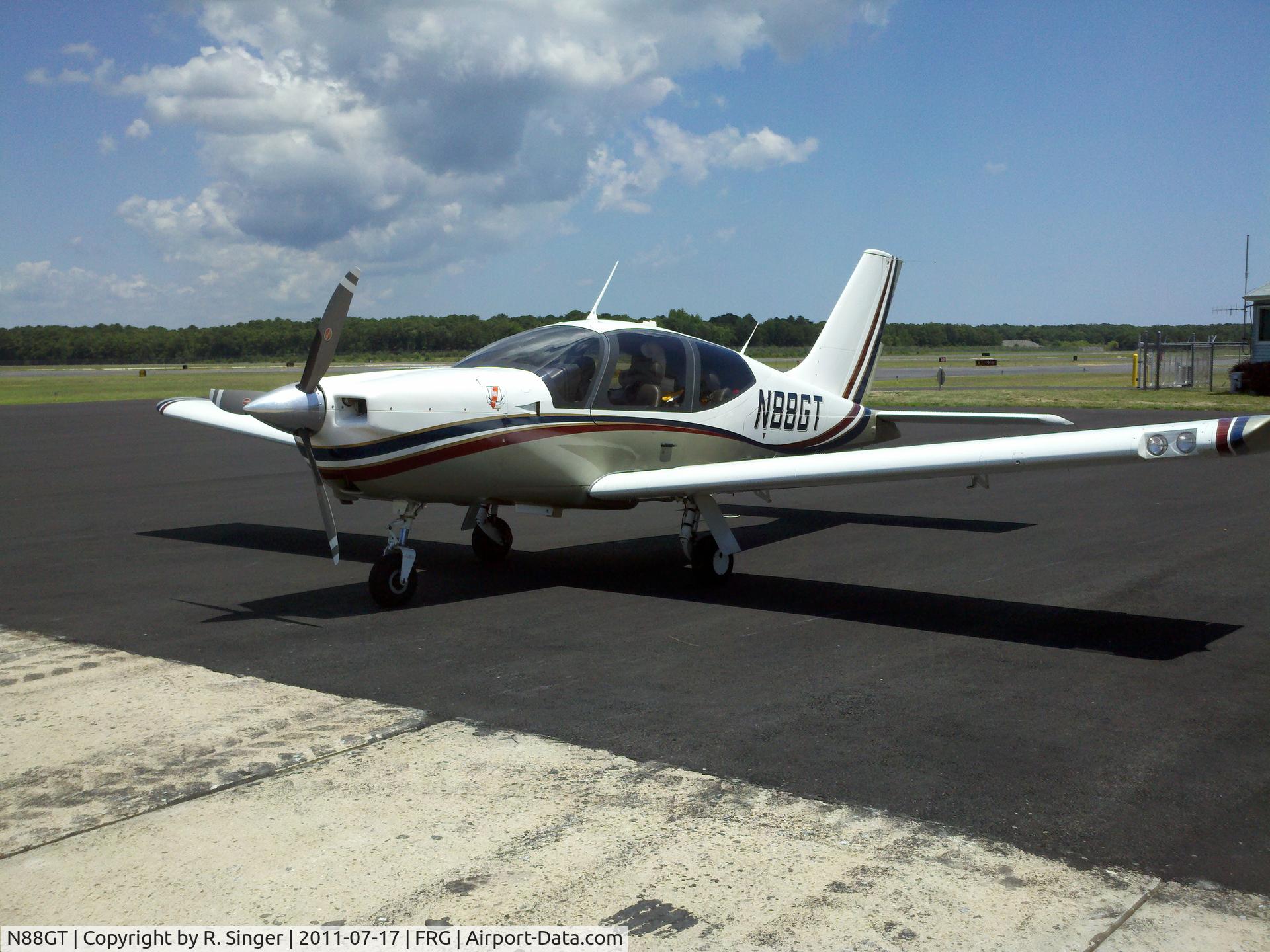 N88GT, 2001 SOCATA TB-20 Trinidad C/N 2083, Republic Airport Long Island
