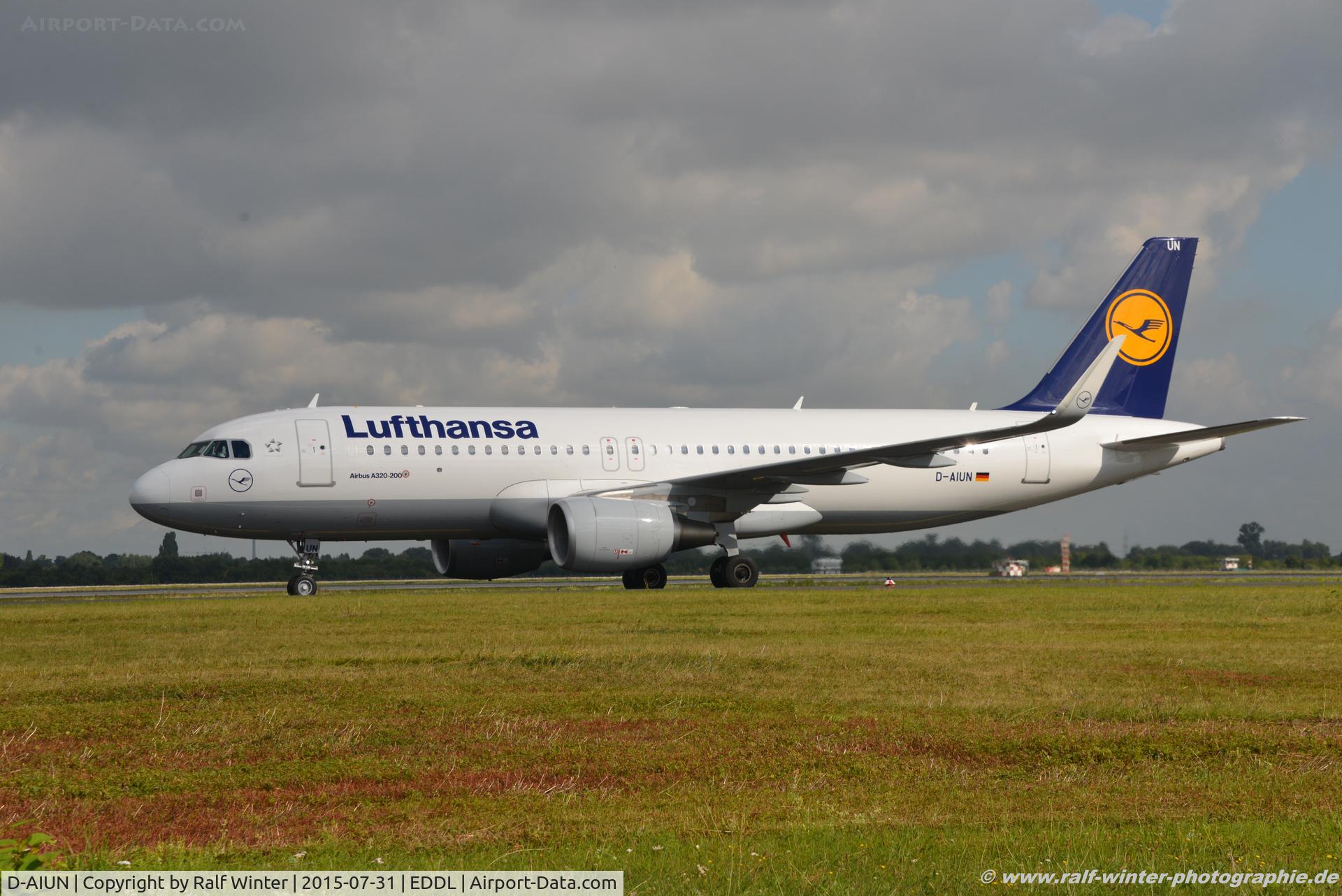 D-AIUN, 2015 Airbus A320-214 C/N 6549, Airbus A320-214(W) - LH DLH Lufthansa - 6549 - D-AIUN - 31.07.2015 - DUS