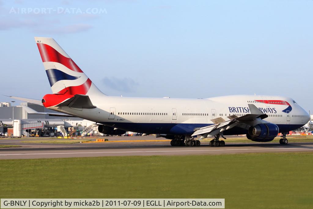 G-BNLY, 1993 Boeing 747-436 C/N 27090, Taxiing