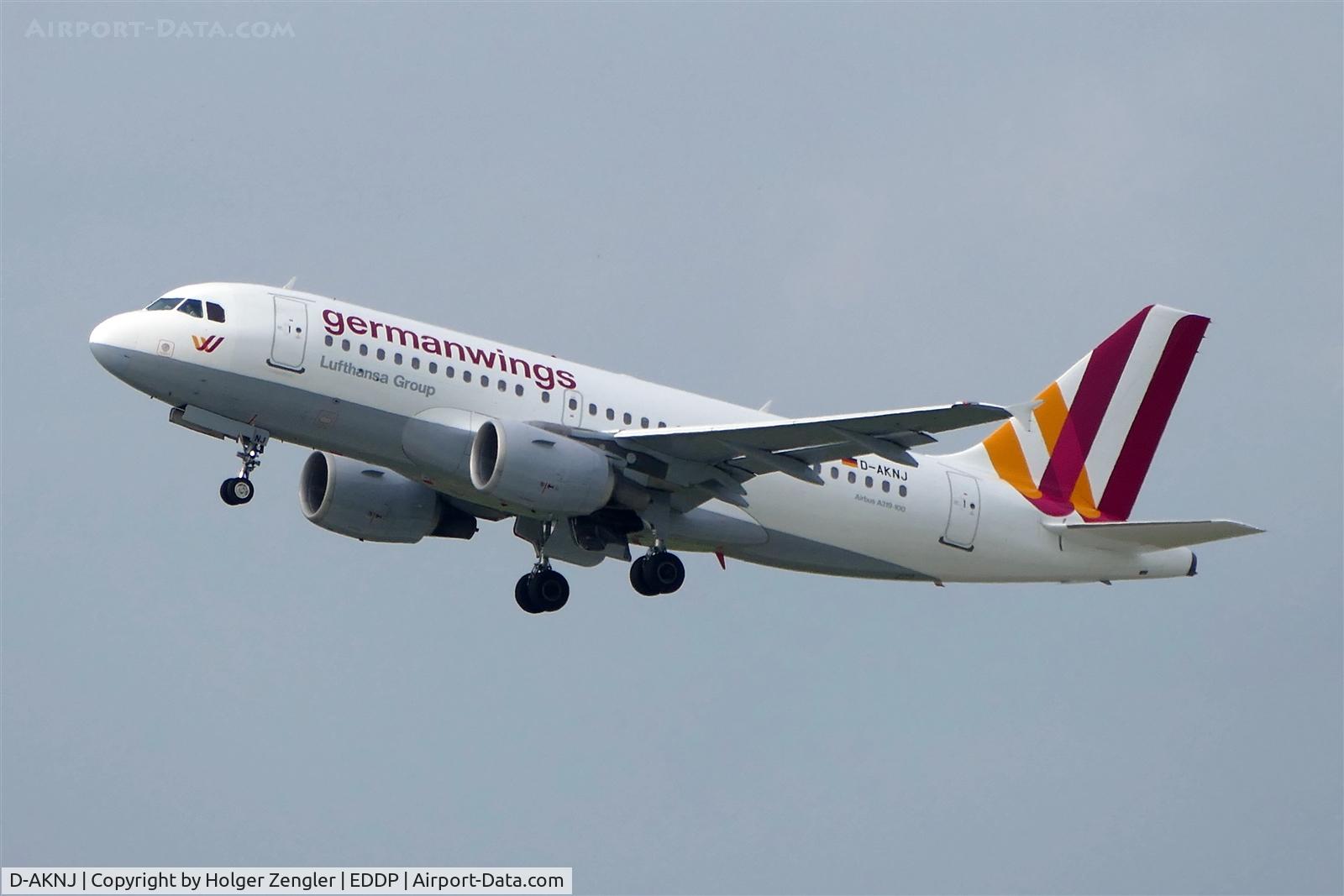 D-AKNJ, 2000 Airbus A319-112 C/N 1172, Shuttle to CGN is leaving westbound...