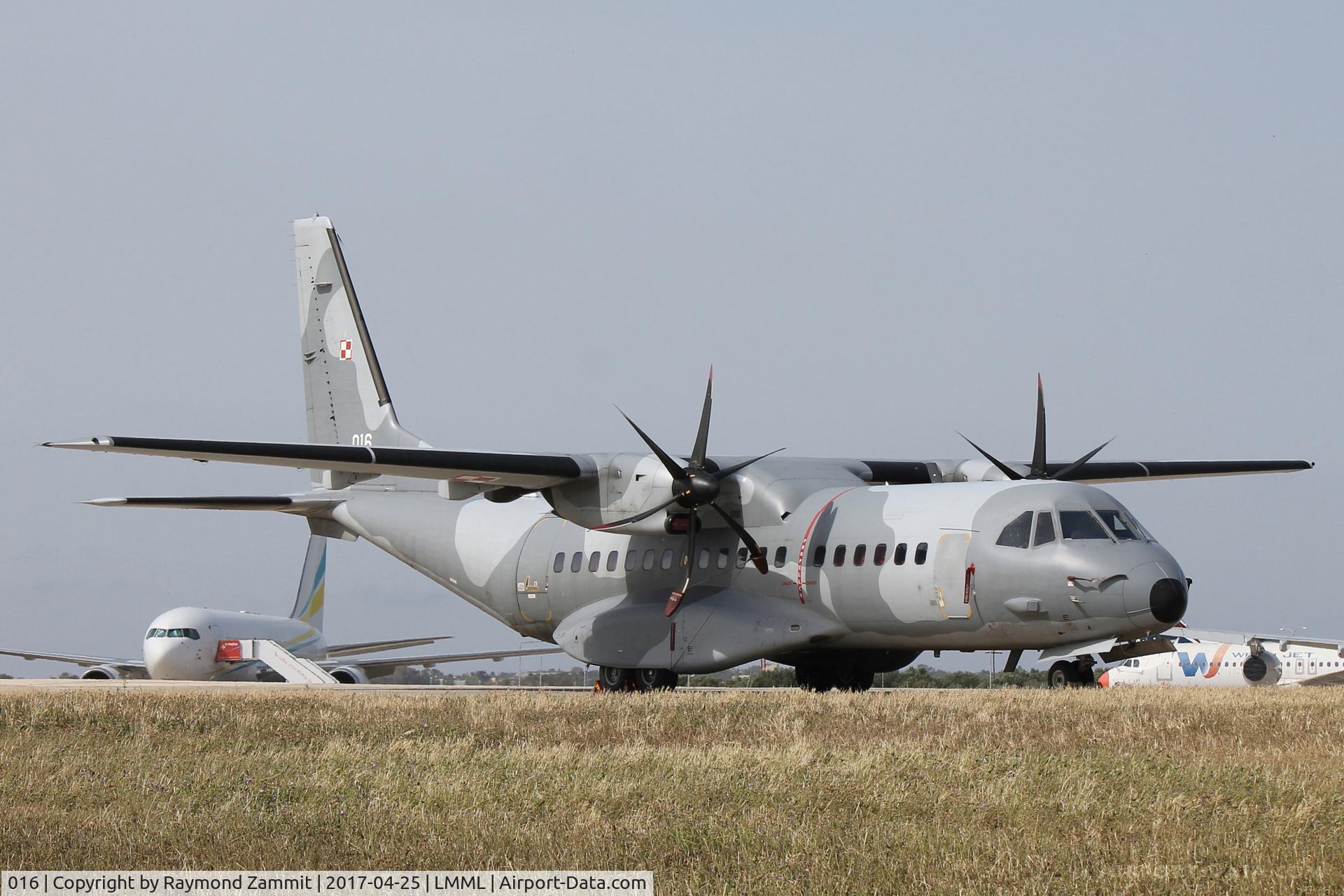 016, 2004 CASA C-295M C/N S-018, CASA C-295M 016 Polish Air Force