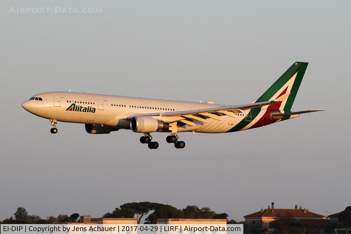 EI-DIP, 2000 Airbus A330-202 C/N 339, arriving from Teheran