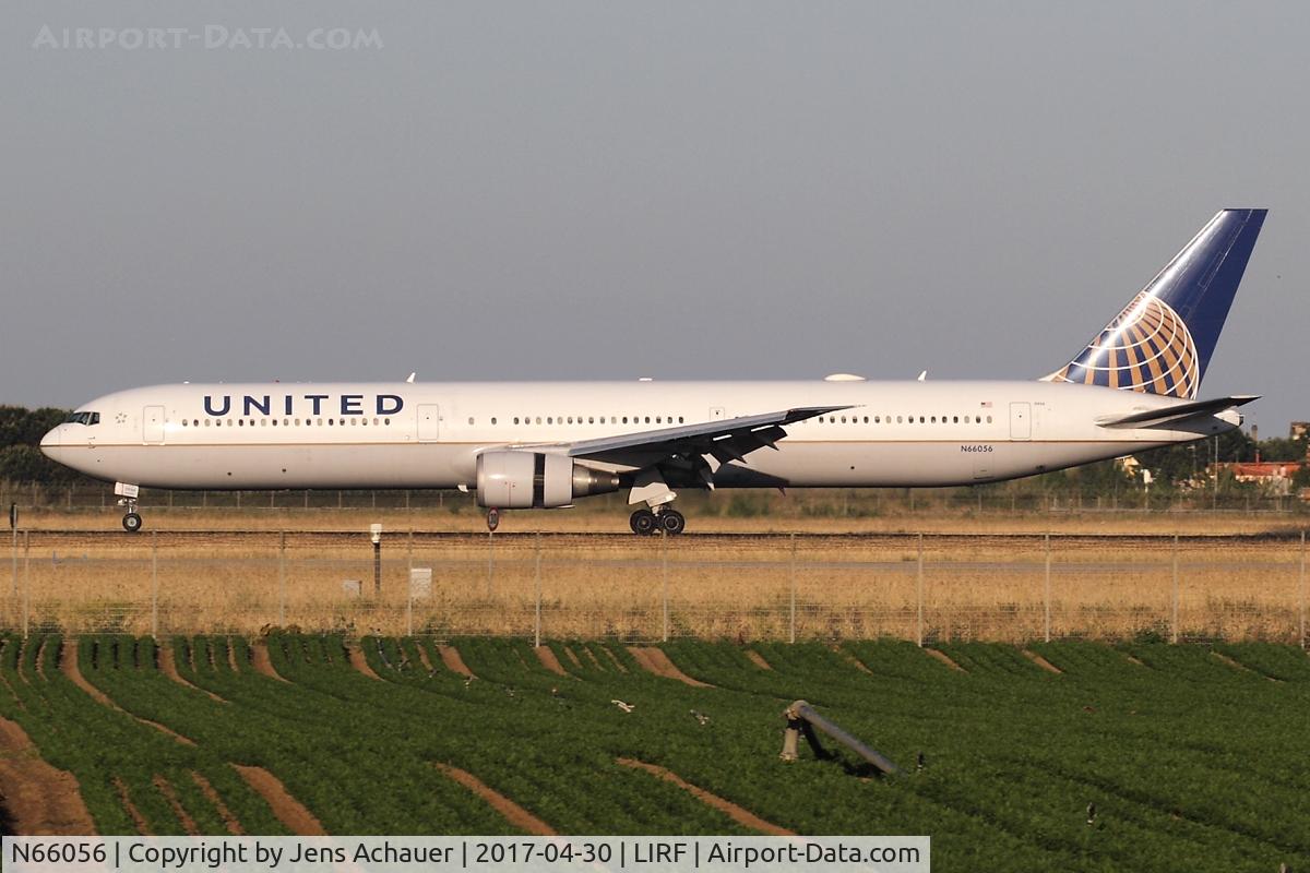 N66056, 2001 Boeing 767-424/ER C/N 29451, arriving from EWR