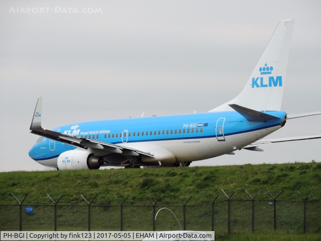 PH-BGI, 2010 Boeing 737-7K2 C/N 30364, KLM TAXING TO RUNWAY 36C