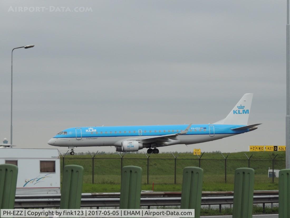 PH-EZZ, 2013 Embraer 190STD (ERJ-190-100) C/N 19000654, KLM EMBREAR TAXING TO RUNWAY 36C