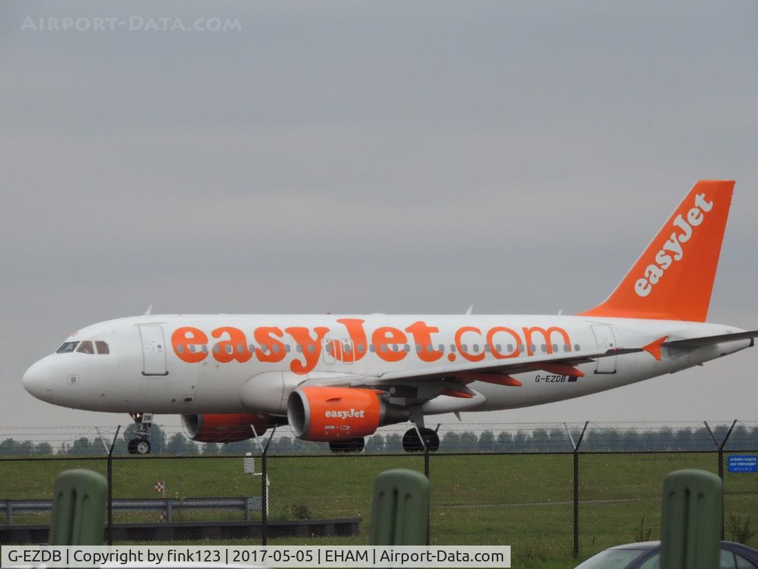 G-EZDB, 2008 Airbus A319-111 C/N 3411, EASYJET TAXING TO 36C