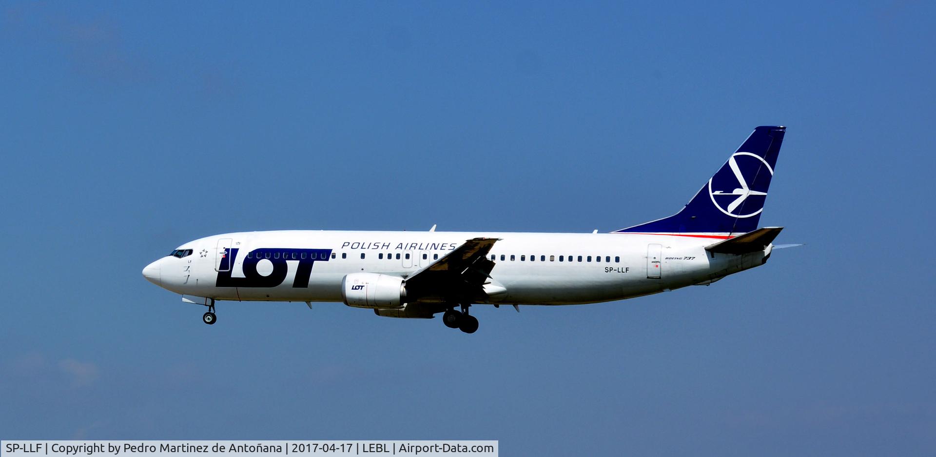 SP-LLF, 1997 Boeing 737-45D C/N 28752/2874, El Prat  -  Barcelona  -  España