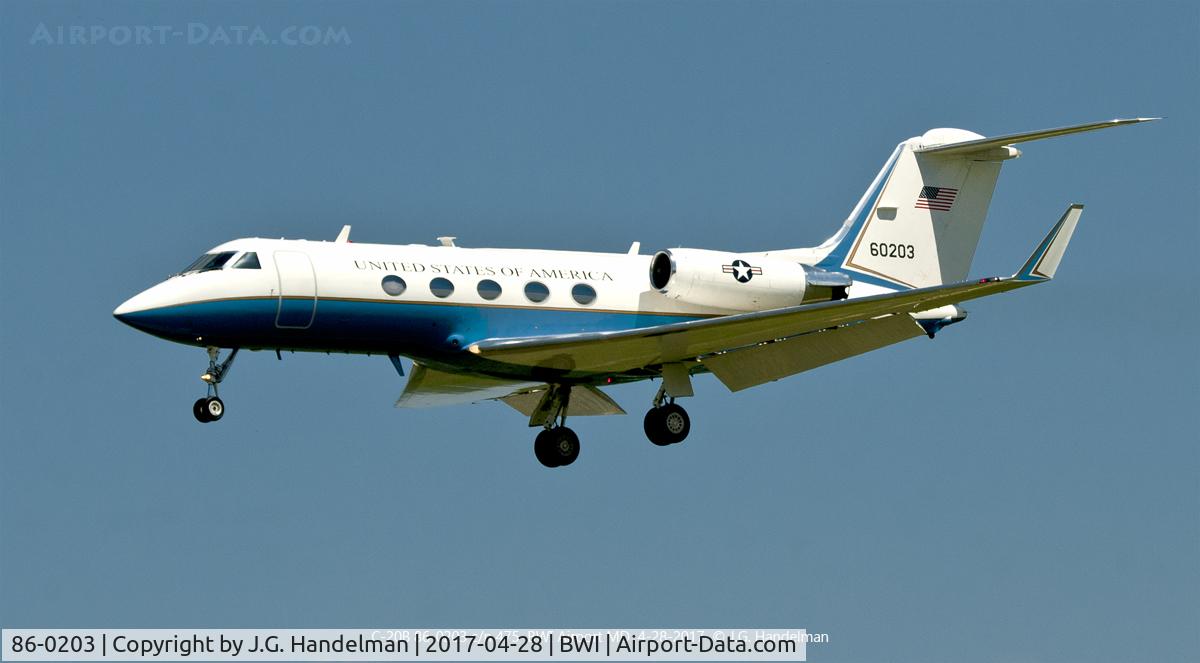 86-0203, 1986 Grumman C-20B Gulfstream III C/N 475, On approach.
