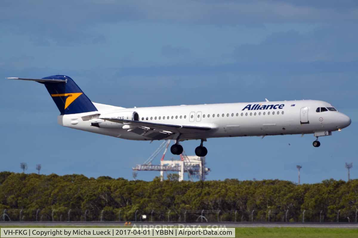 VH-FKG, 1991 Fokker 100 (F-28-0100) C/N 11366, At Brisbane