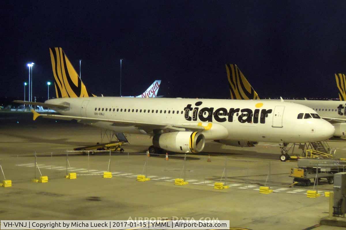 VH-VNJ, 2006 Airbus A320-232 C/N 2982, At Melbourne