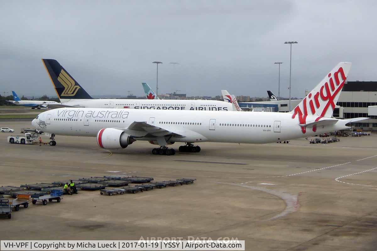 VH-VPF, 2009 Boeing 777-3ZG/ER C/N 37940, At Mascot
