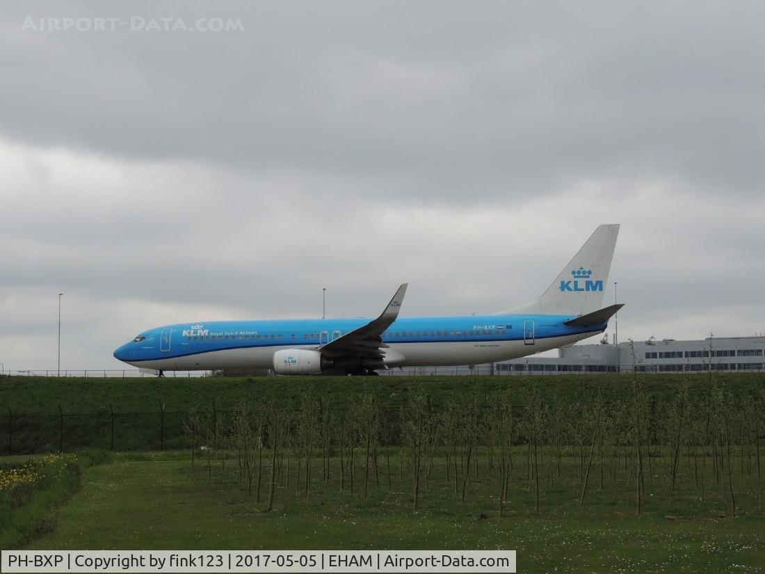 PH-BXP, 2001 Boeing 737-9K2 C/N 29600, KLM 737 ON QUEBEC