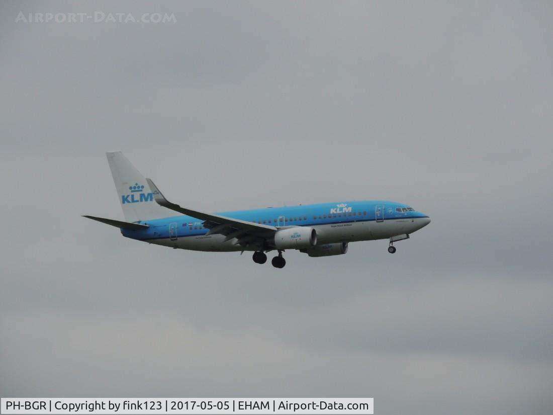 PH-BGR, 2011 Boeing 737-7K2 C/N 39446, KLM 737 ON FINAL RUNWAY 36C