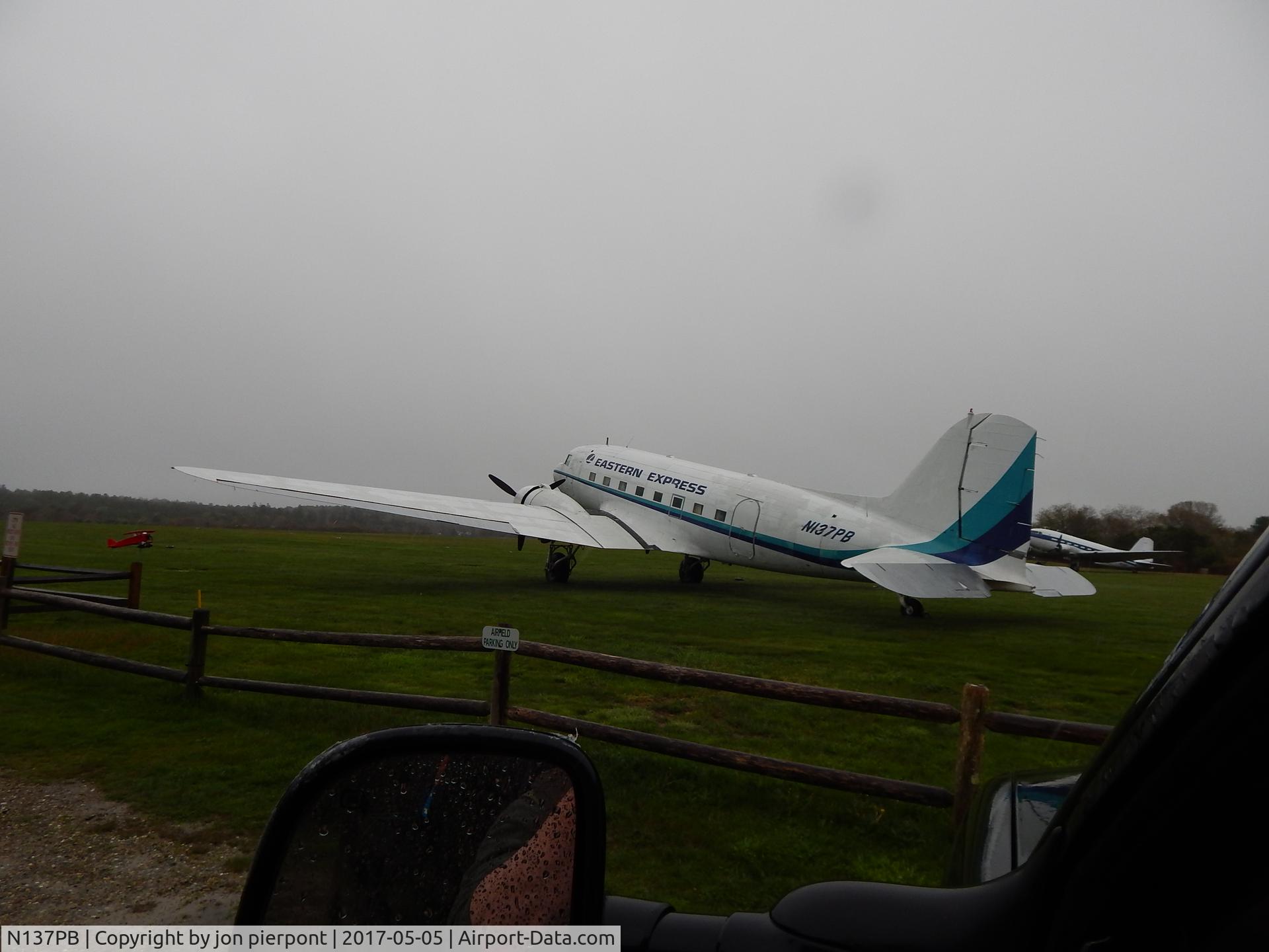 N137PB, 1941 Douglas DC-3A C/N 4128, cape cod airport