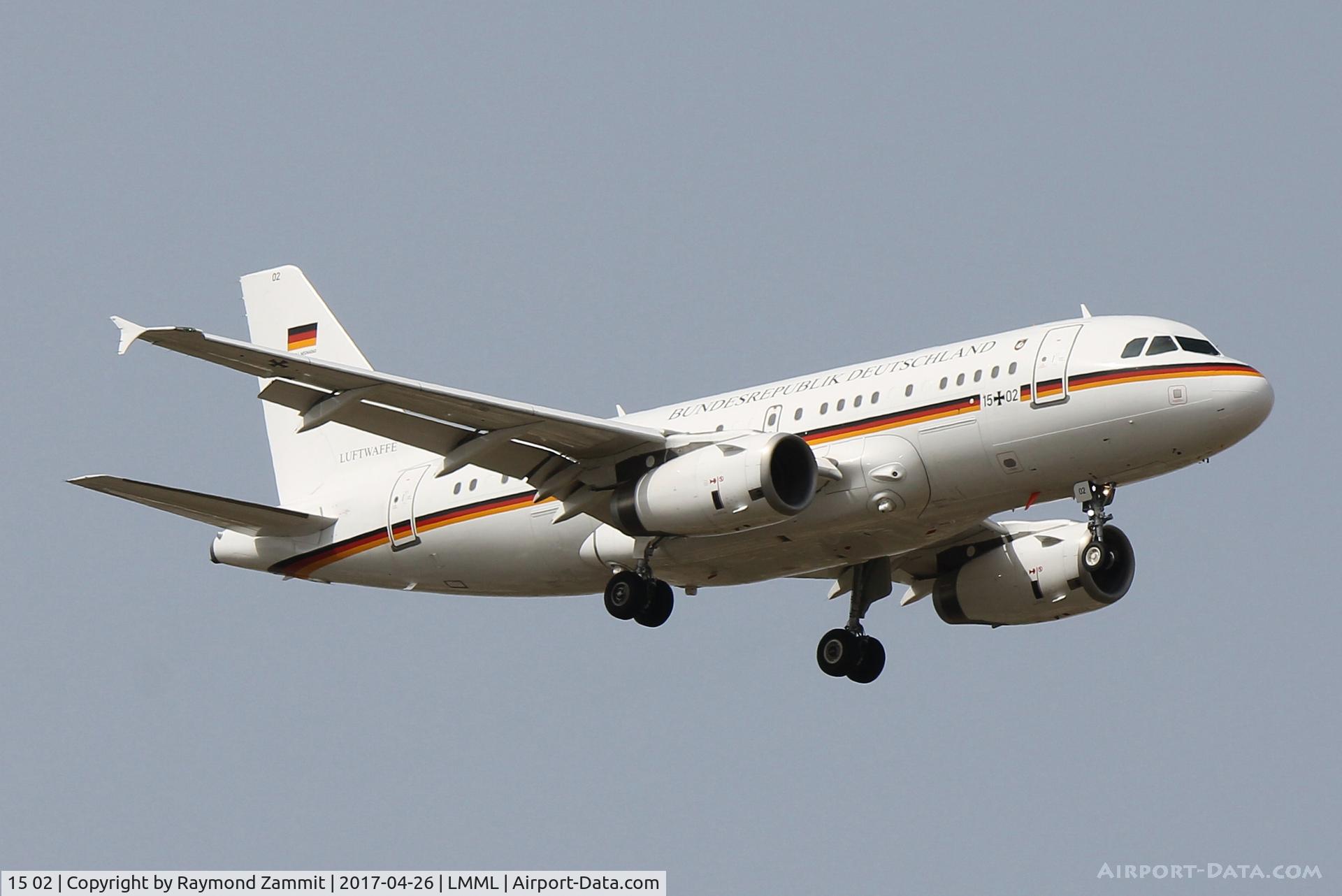 15 02, 2009 Airbus ACJ319 (A319-133/CJ) C/N 4060, ACJ319 15+02 German Air Force