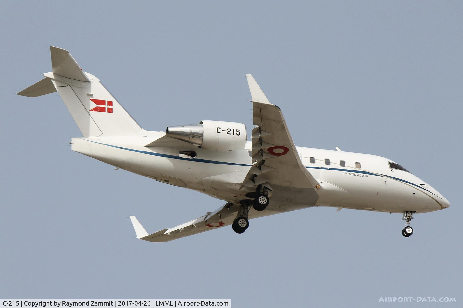 C-215, 2001 Bombardier Challenger 604 (CL-600-2B16) C/N 5515, Bombardier Challenger 604 C-215 Royal Danish Air Force