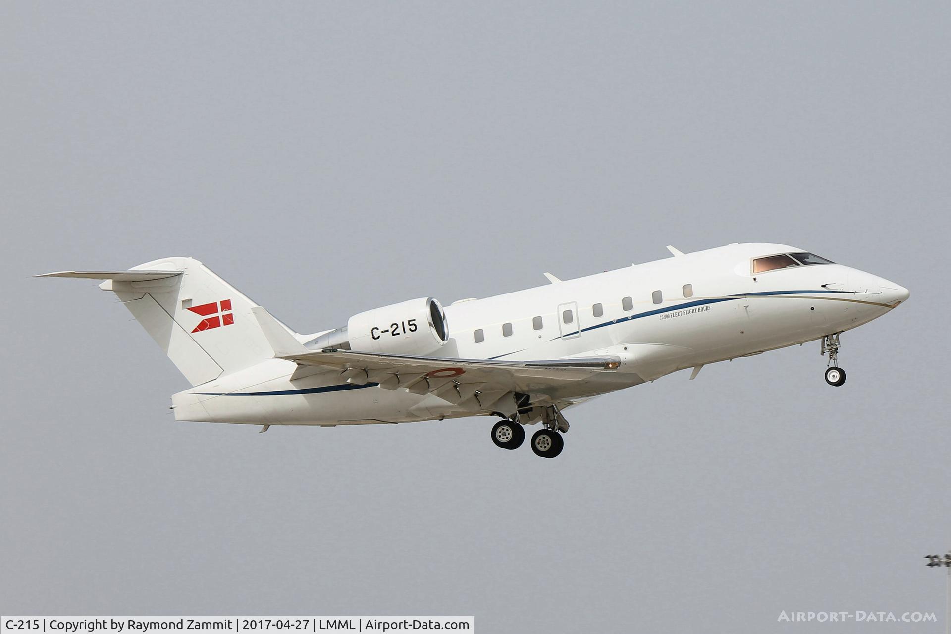 C-215, 2001 Bombardier Challenger 604 (CL-600-2B16) C/N 5515, Bombardier Challenger 604 C-215 Royal Danish Air Force