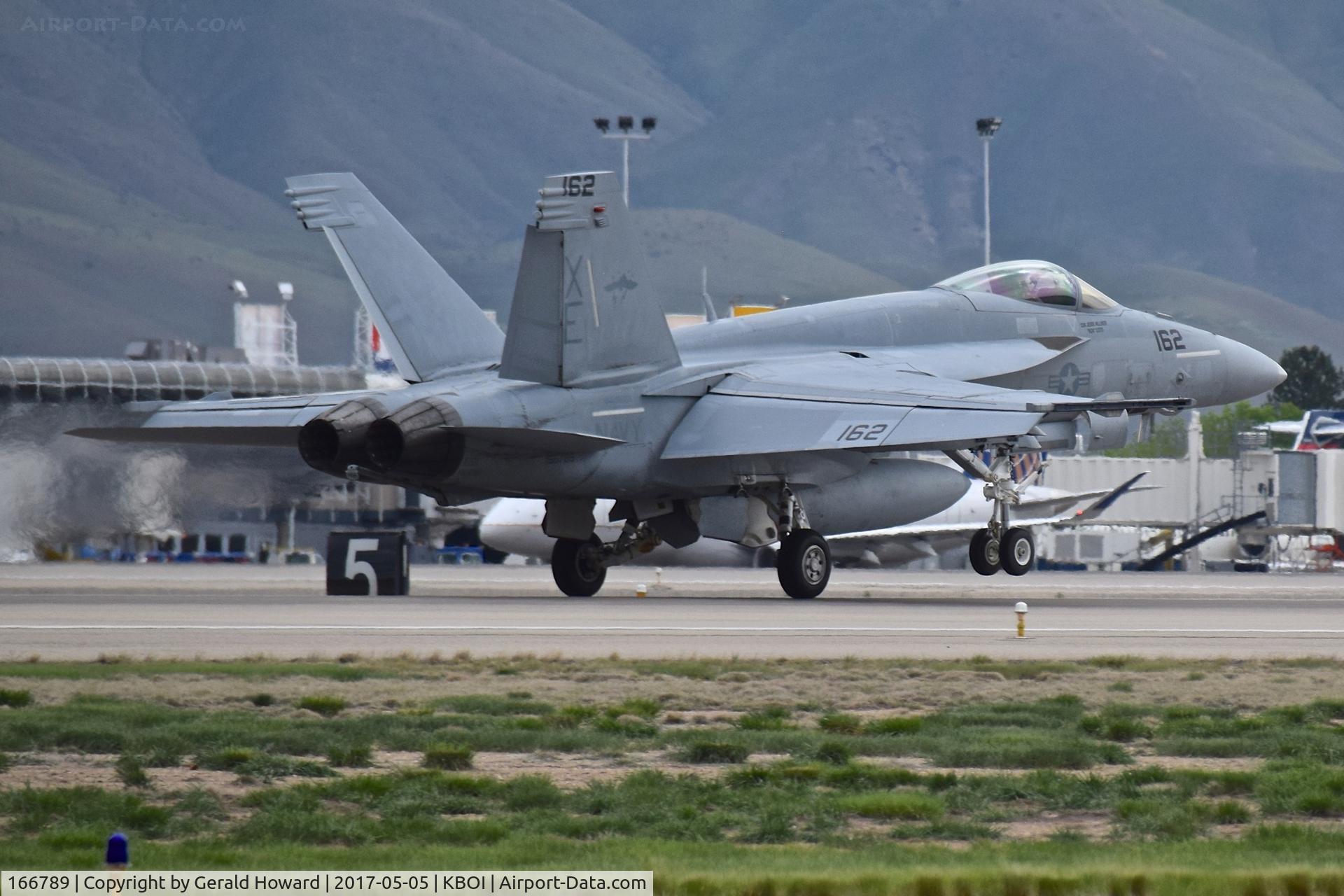 166789, Boeing F/A-18E Super Hornet C/N E135, Rotation speed.  VX-9 