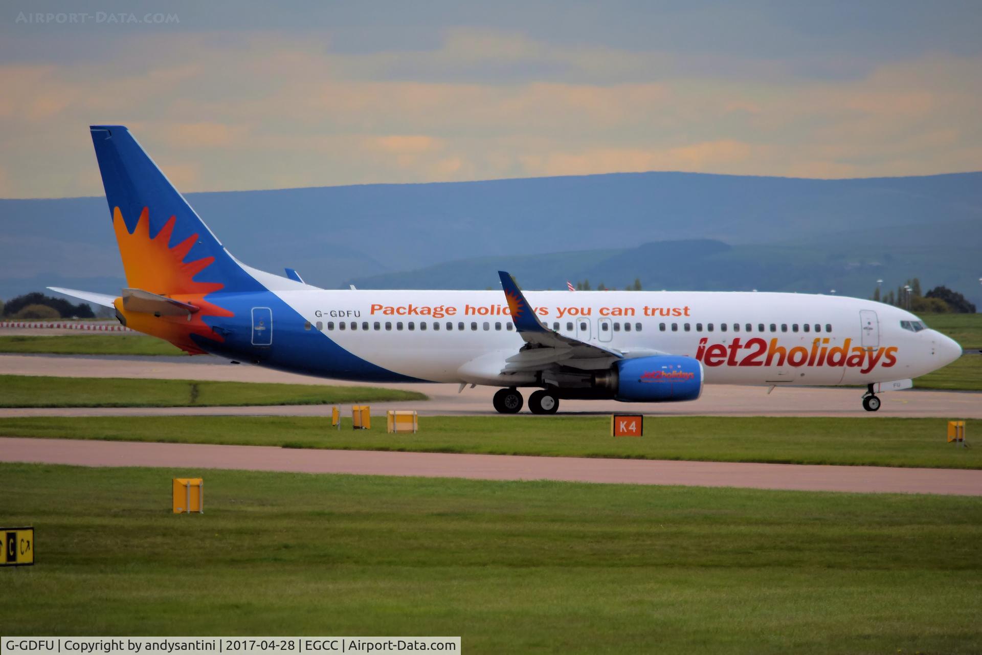 G-GDFU, 2001 Boeing 737-8K5 C/N 30416, taxing out for take off on 23L