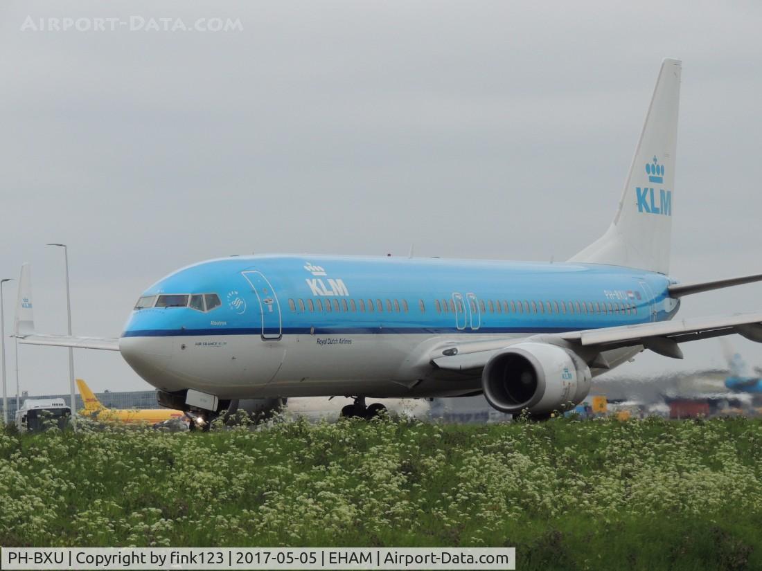 PH-BXU, 2006 Boeing 737-8BK C/N 33028, KLM 737 OVER QUEBEC