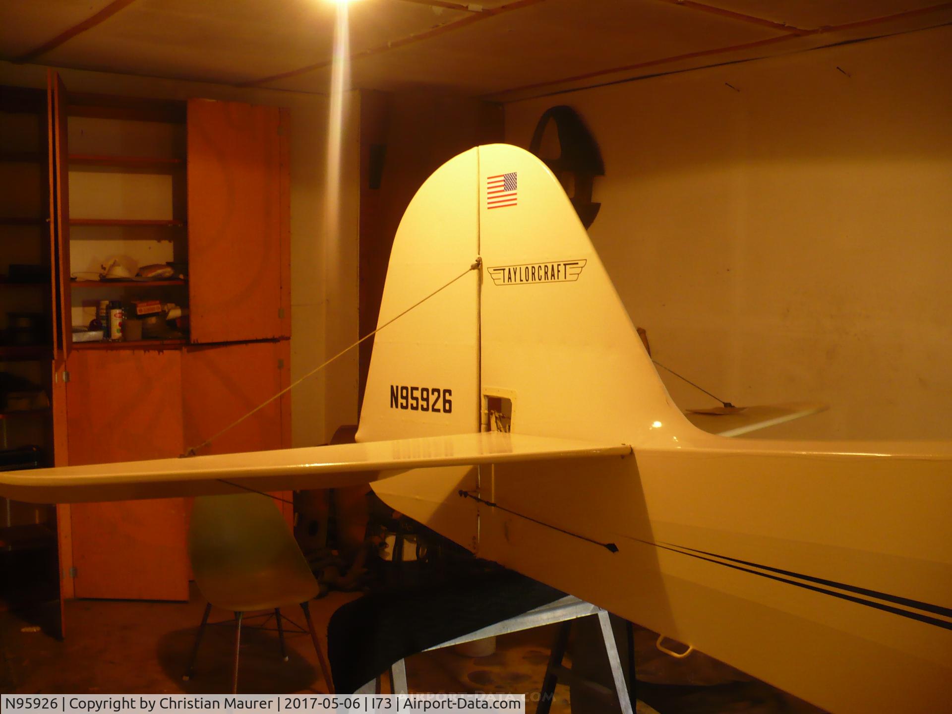 N95926, 1946 Taylorcraft BC12-D C/N 8226, Taylorcraft Tail