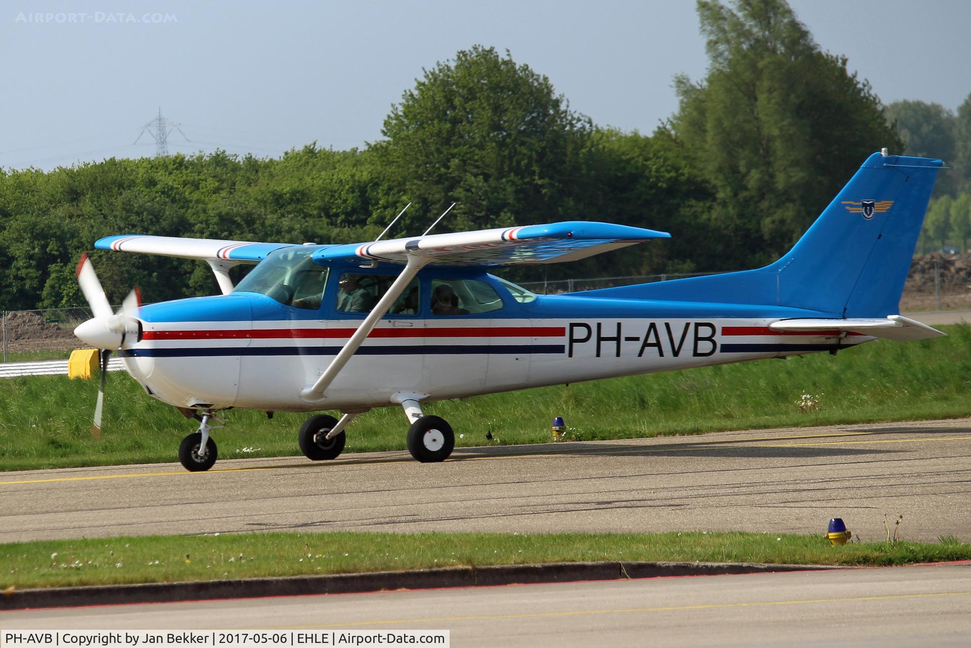 PH-AVB, 1982 Reims F172P C/N F17202185, Lelystad Airport