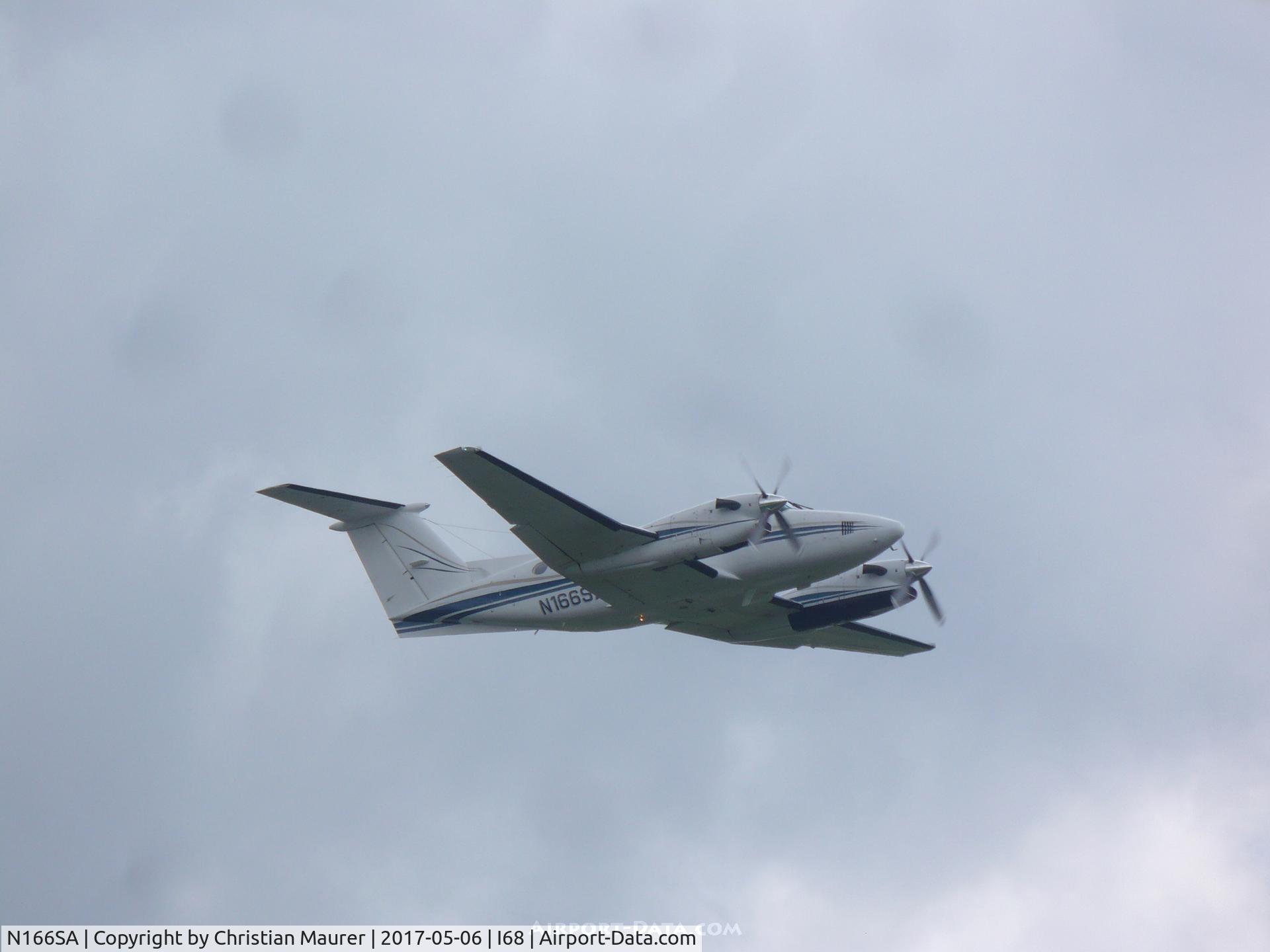 N166SA, 1988 Beech 300 C/N FA-166, Beech King Air 300