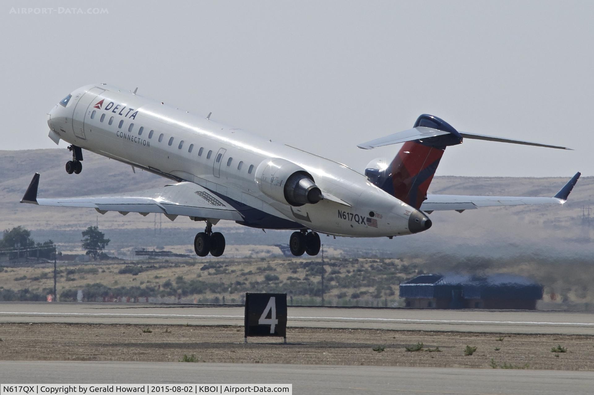 N617QX, 2003 Bombardier CRJ-701 (CL-600-2C10) Regional Jet C/N 10130, Departing RWY 10L.