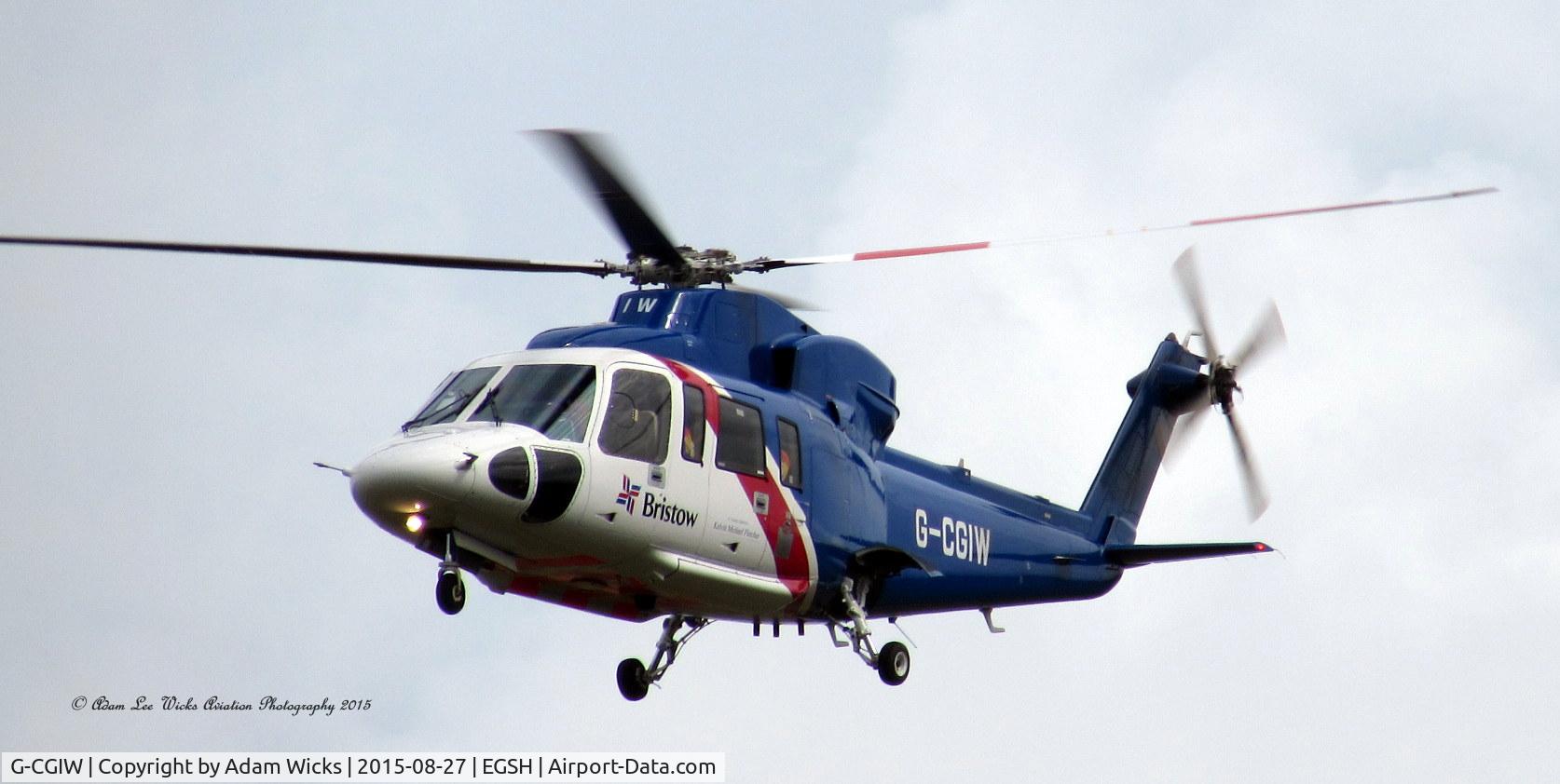 G-CGIW, 2009 Sikorsky S-76C C/N 760773, Approaching 27 R