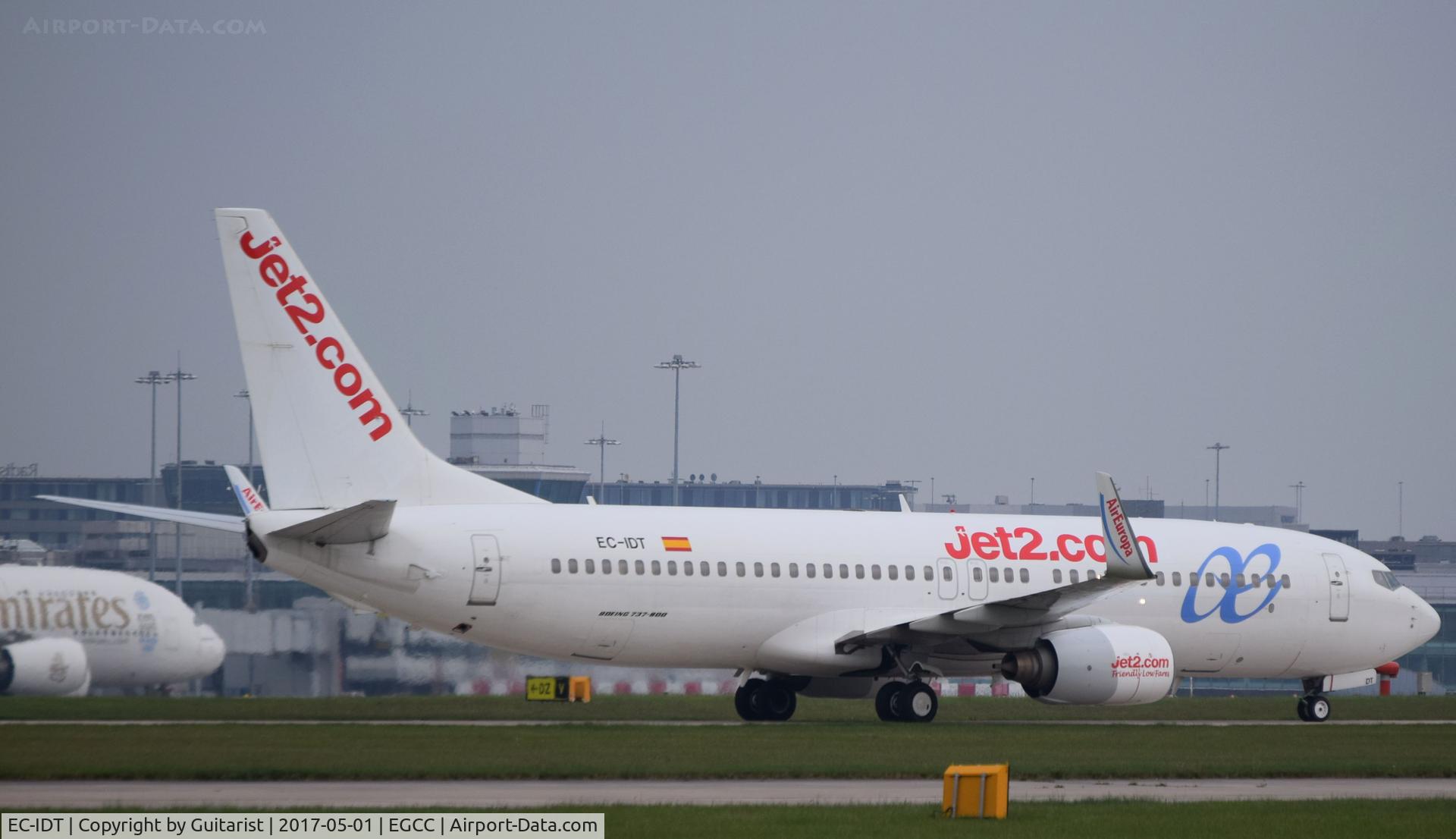 EC-IDT, 2002 Boeing 737-86Q C/N 30281, At Manchester