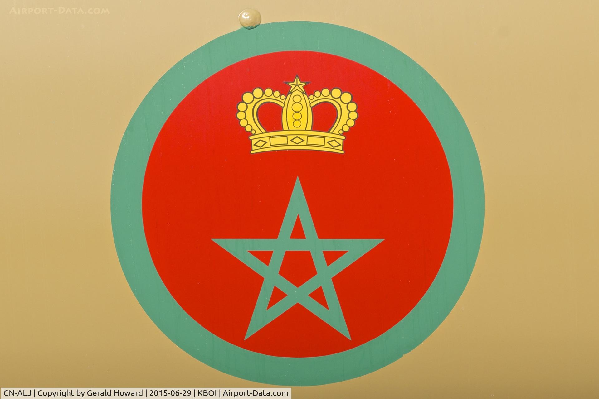 CN-ALJ, Boeing Vertol CH-47D Chinook C/N M.3277, Royal Moroccan Air Force Seal.