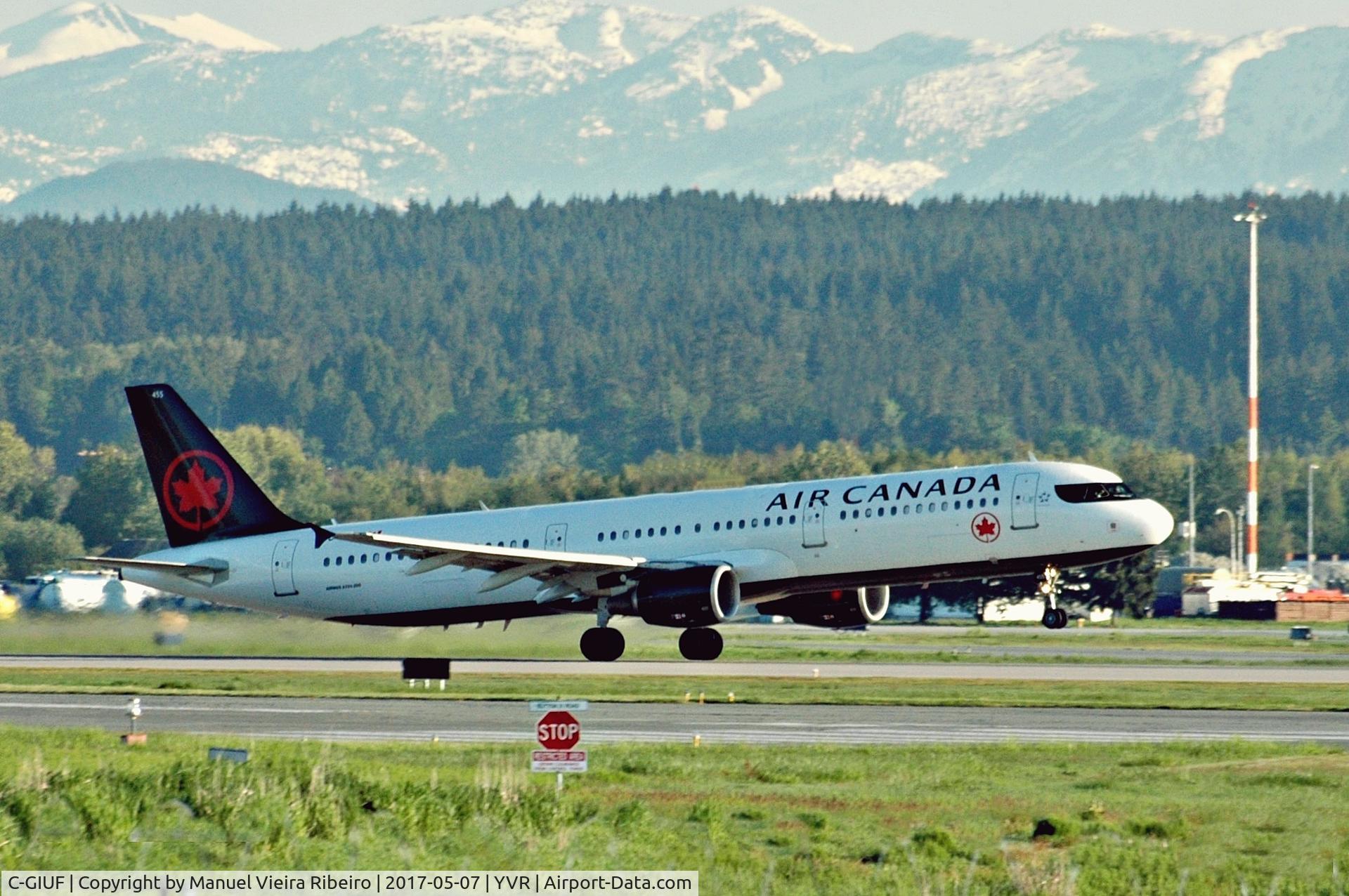C-GIUF, 2001 Airbus A321-211 C/N 1638, AC102 to Toronto. Now in 2017 livery.