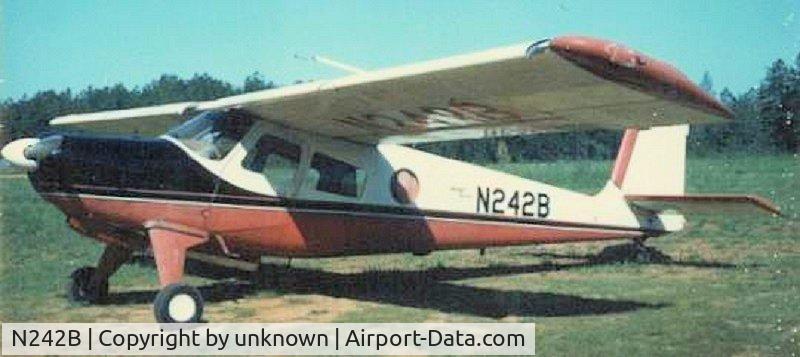 N242B, 1954 Helio H-391B Courier C/N 001, now C-GOOI (for c/n 001) special registry mark allocated to Neil Bilodeau QC placed on wheel skis sold 05/14, Simon Drouin QC