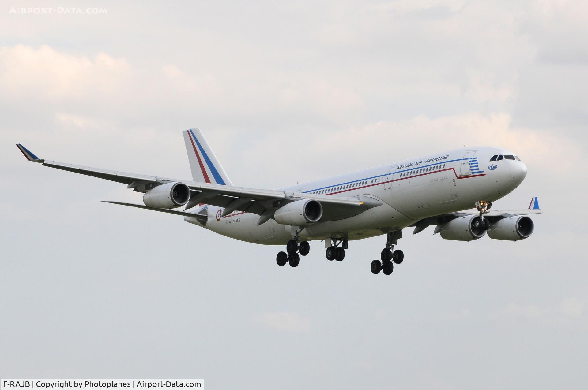 F-RAJB, 1995 Airbus A340-212 C/N 081, FRENCH AIR FORCE