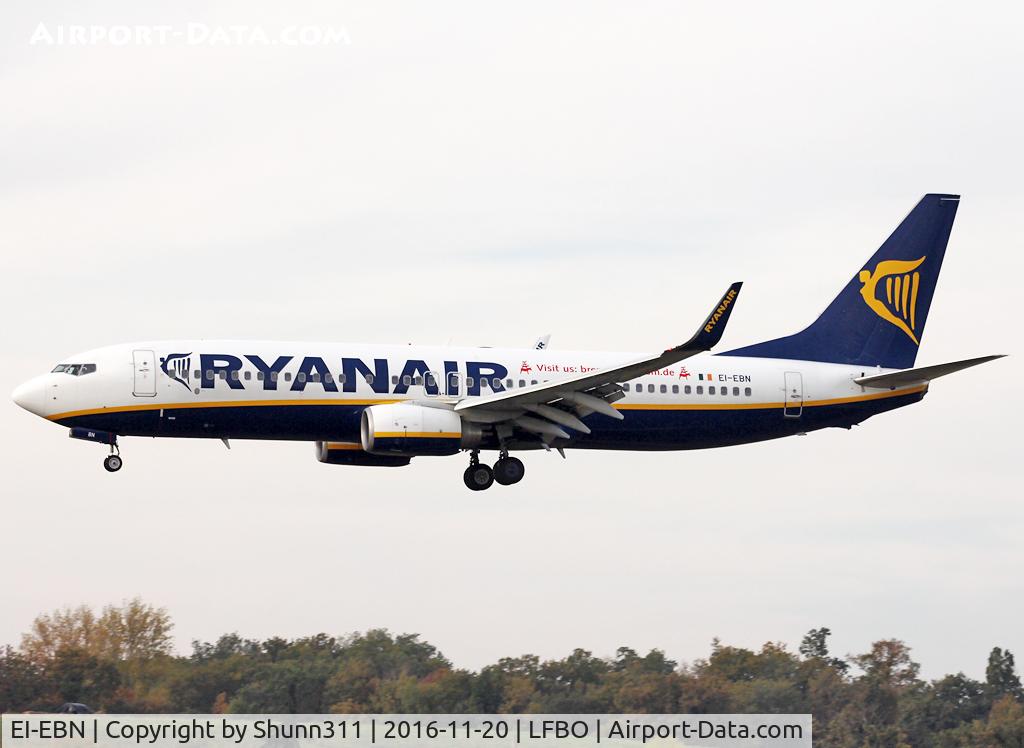 EI-EBN, 2009 Boeing 737-8AS C/N 35003, Landing rwy 14R with additional 'Visit us : bremen-tourism.de' titles