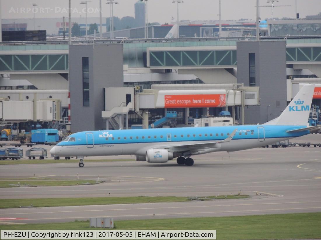 PH-EZU, 2012 Embraer 190LR (ERJ-190-100LR) C/N 19000522, KLM TAXING