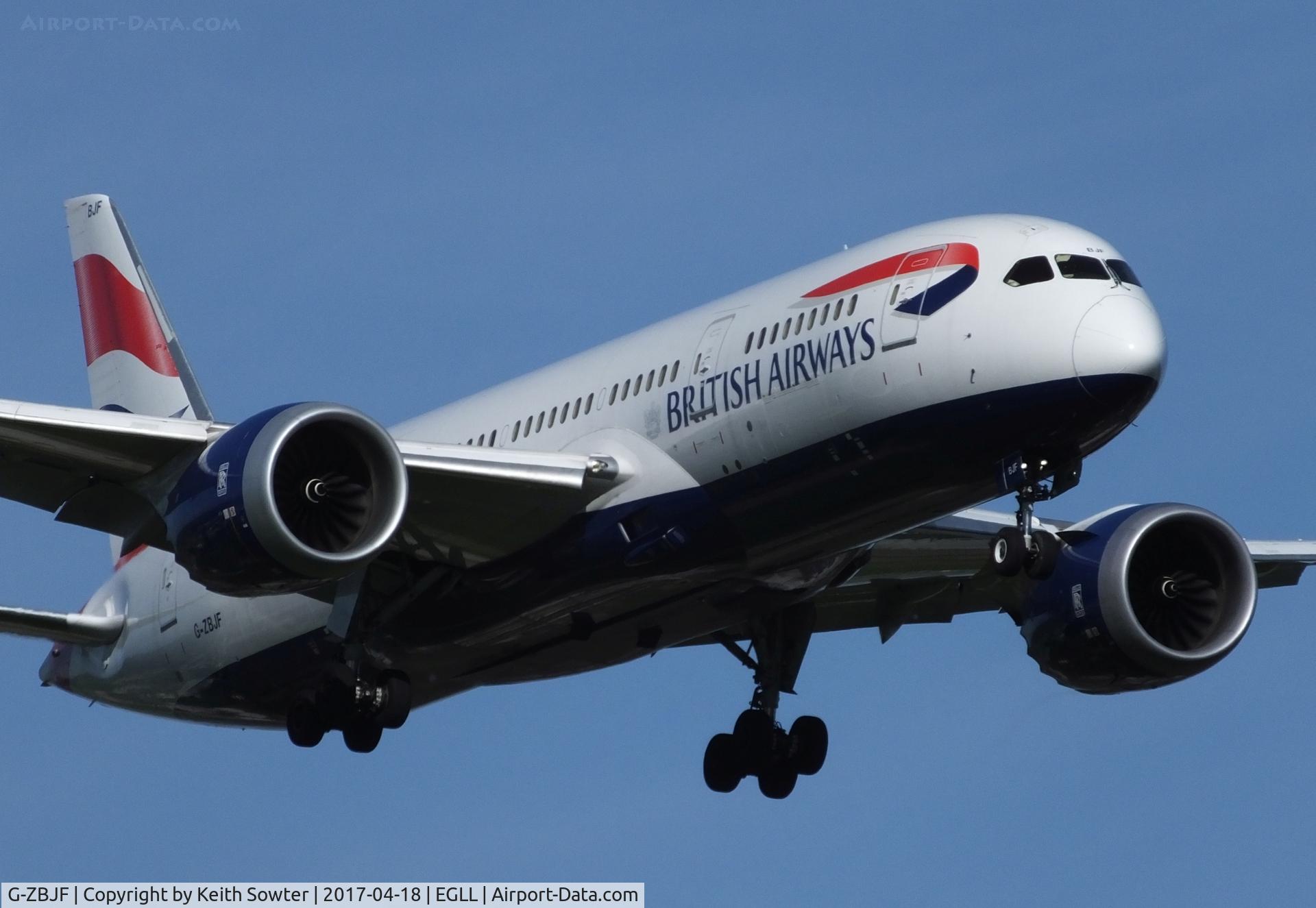 G-ZBJF, 2013 Boeing 787-8 Dreamliner C/N 38613, Short finals to land Heathrow 09L