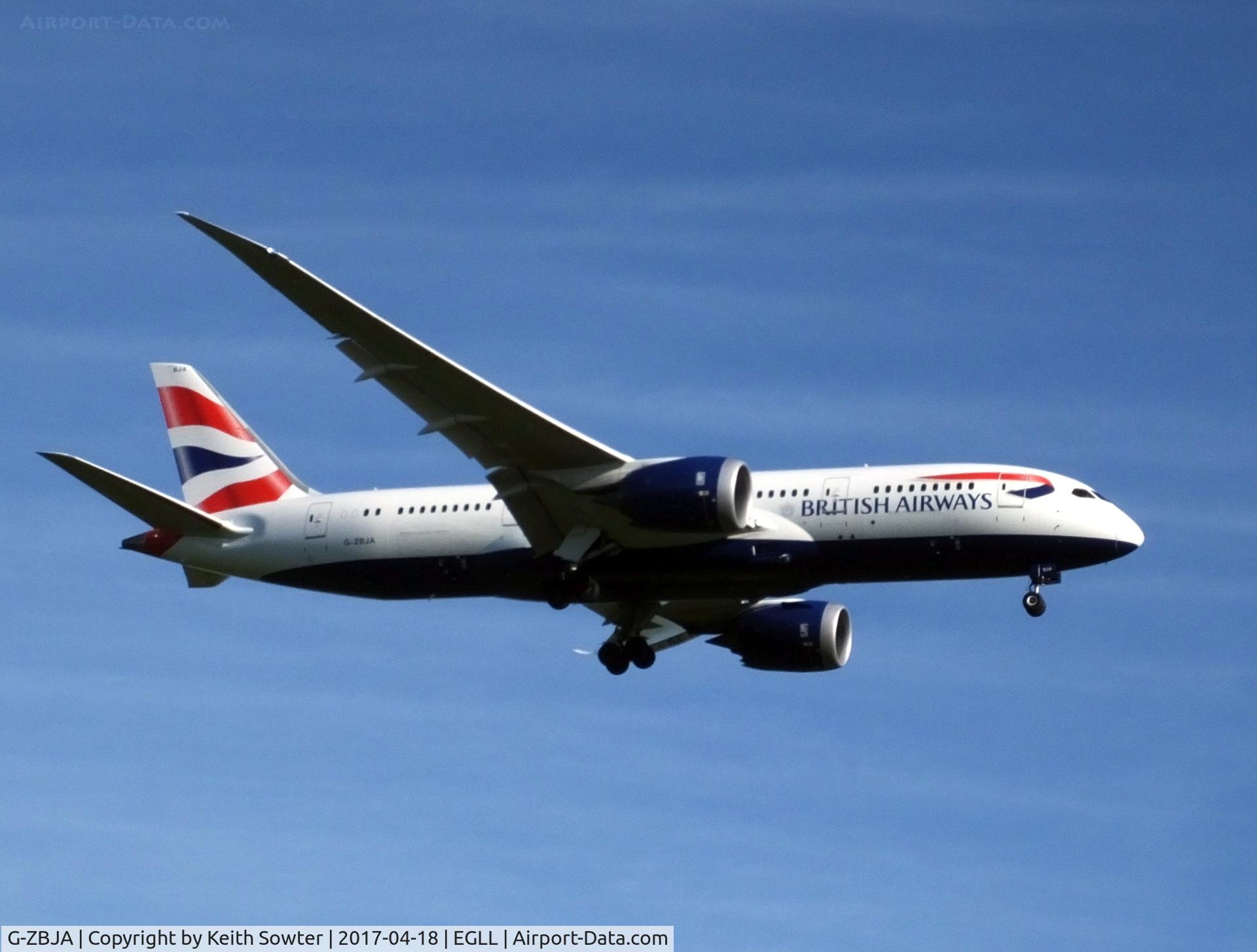 G-ZBJA, 2013 Boeing 787-8 Dreamliner C/N 38609, Short finals to land Heathrow 09L