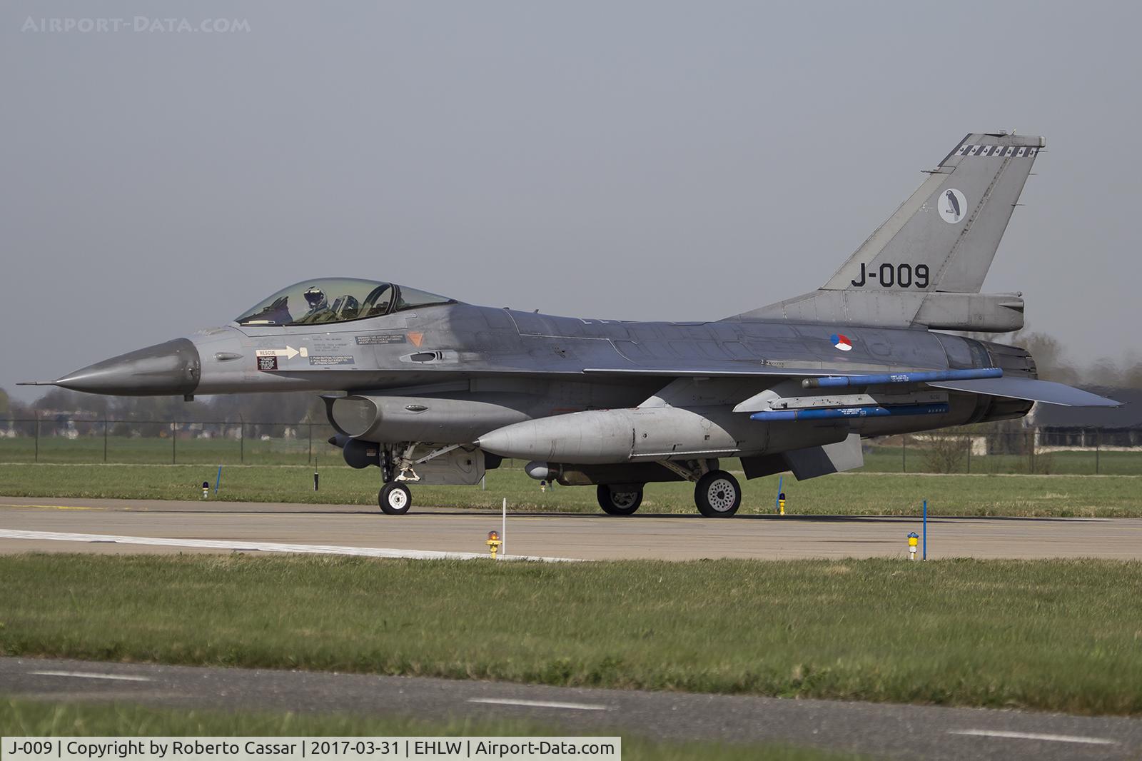 J-009, 1990 General Dynamics F-16A Fighting Falcon C/N 6D-165, Frisian Flag 2017
