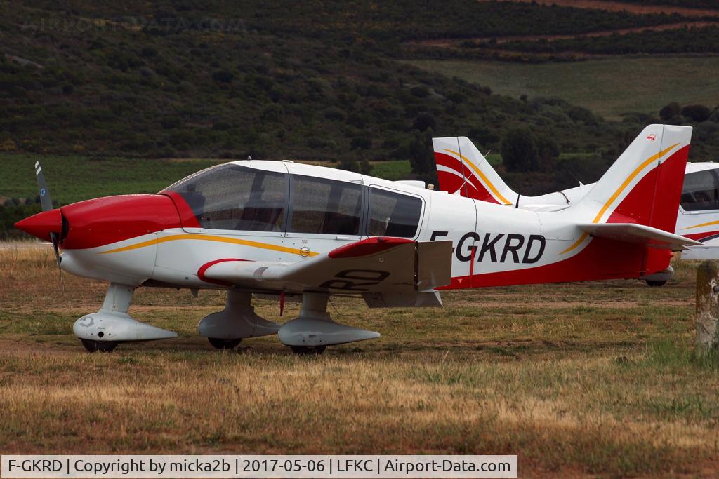 F-GKRD, Robin DR-400-120 Dauphin 2+2 C/N 1992, Parked