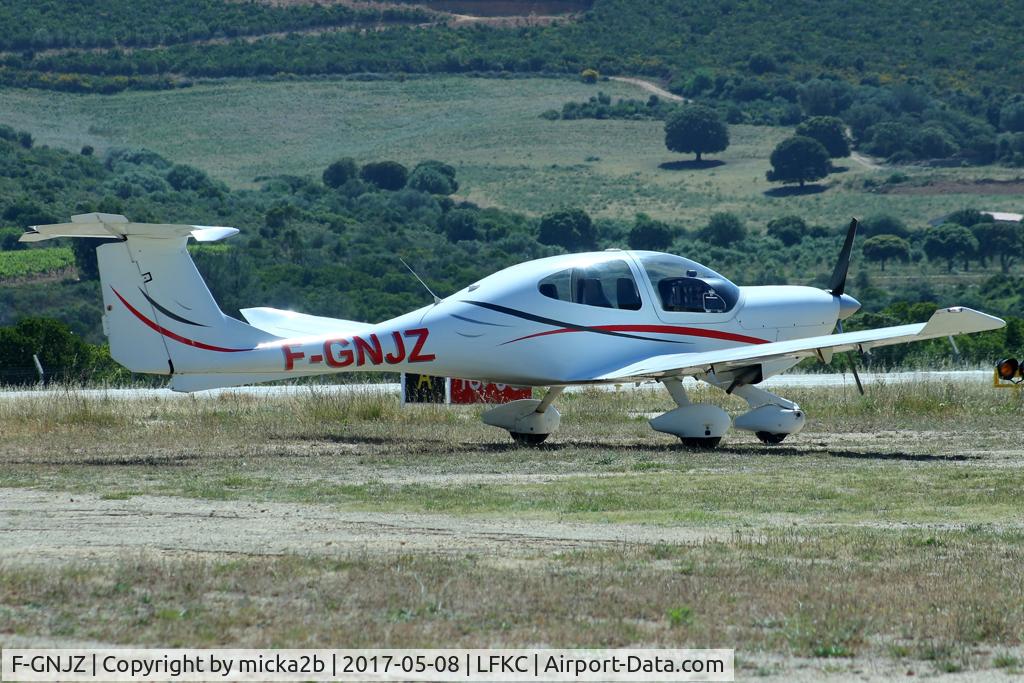 F-GNJZ, 2000 Diamond DA-40D Diamond Star C/N D4.002, Parked