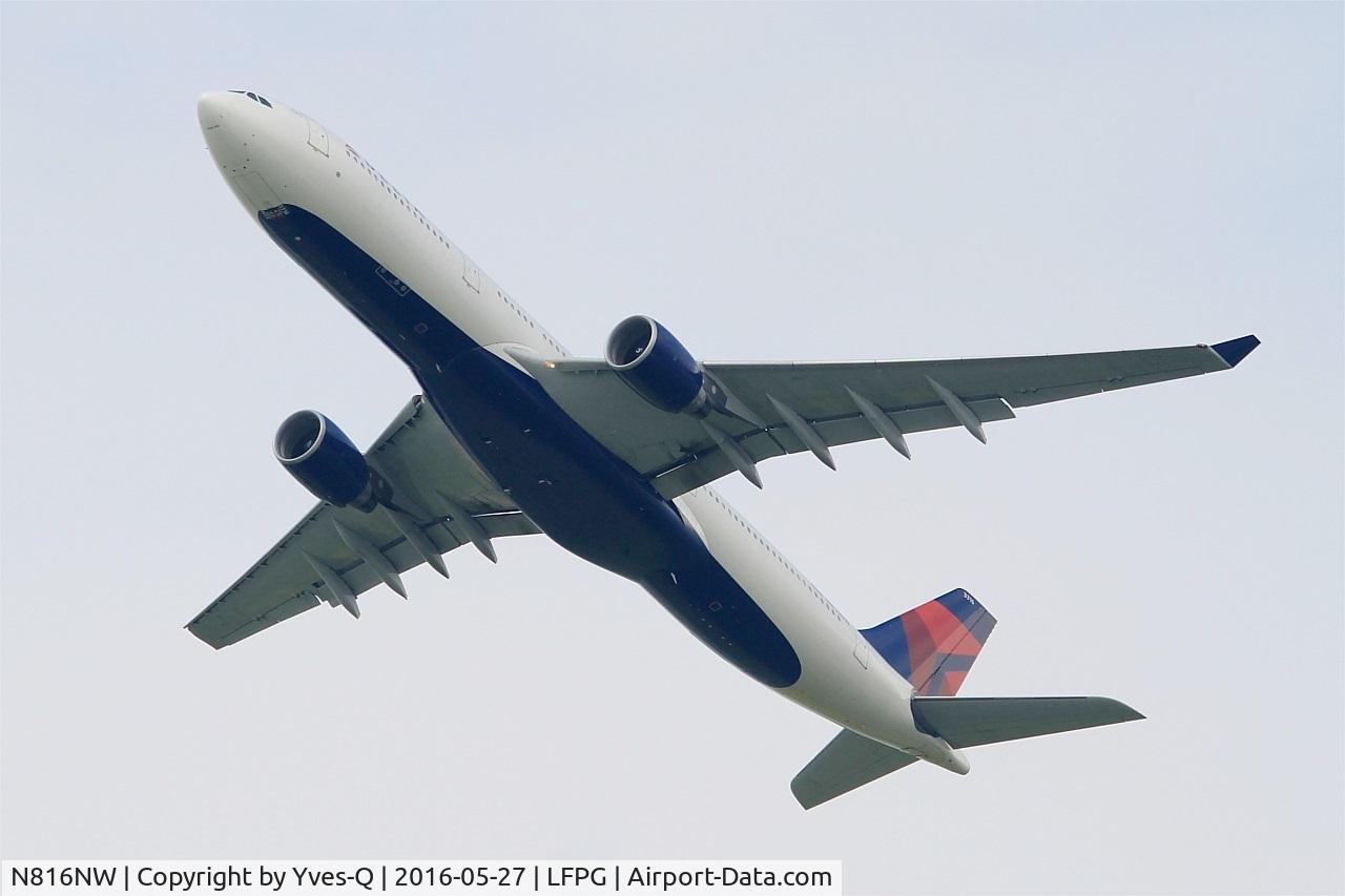 N816NW, 2007 Airbus A330-323X C/N 0827, Airbus A330-323X, Take off rwy 27L, Roissy Charles De Gaulle airport (LFPG-CDG)